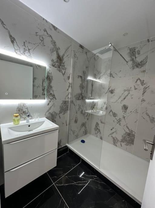L Appartement Des Parcs Nantais Saint-Herblain Dış mekan fotoğraf